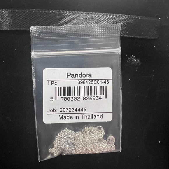 Elevated Heart Necklace 17.7 inches - Picture 4 of 4